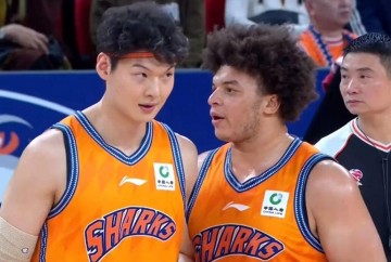 乐鱼体育app下载-CBA消息！洛夫顿继续缺阵，张庆鹏从北控下课，郭昊文再次冲击NBA